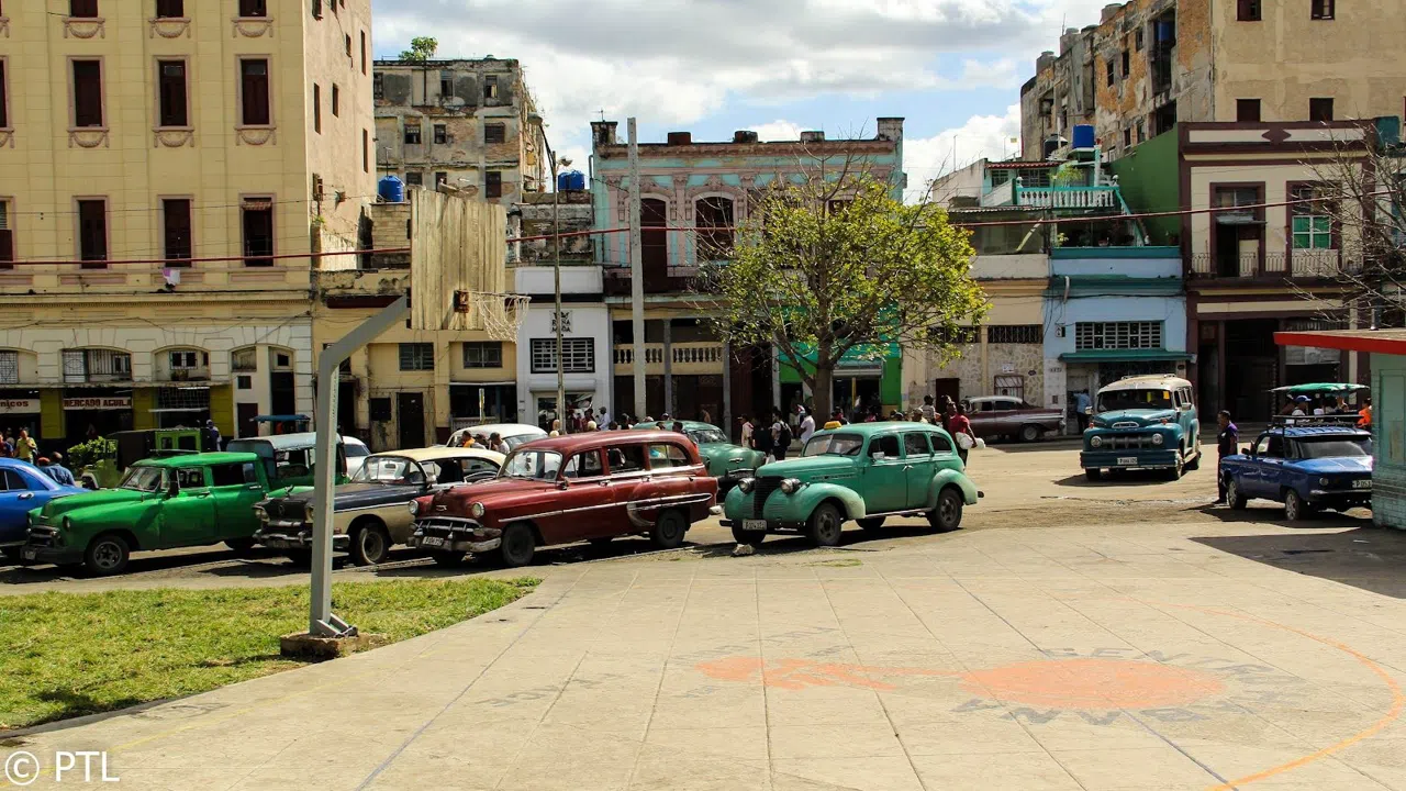 How to Cross Havana Without a Tank of Petrol