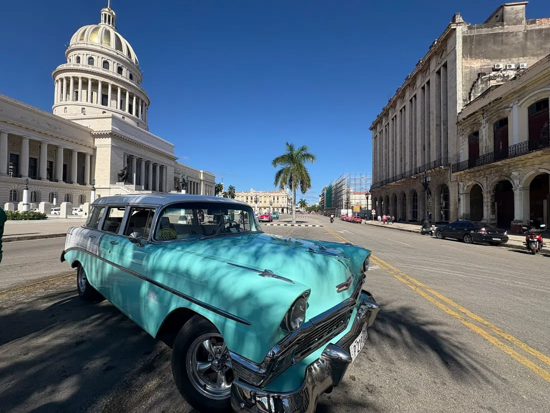 Cuban Classic Car Tours by Eddy, Havana