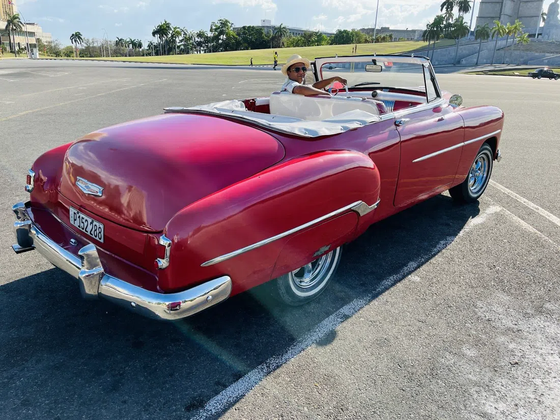 Havana Vintage Car Tours (Nelson & Fabio), Havana